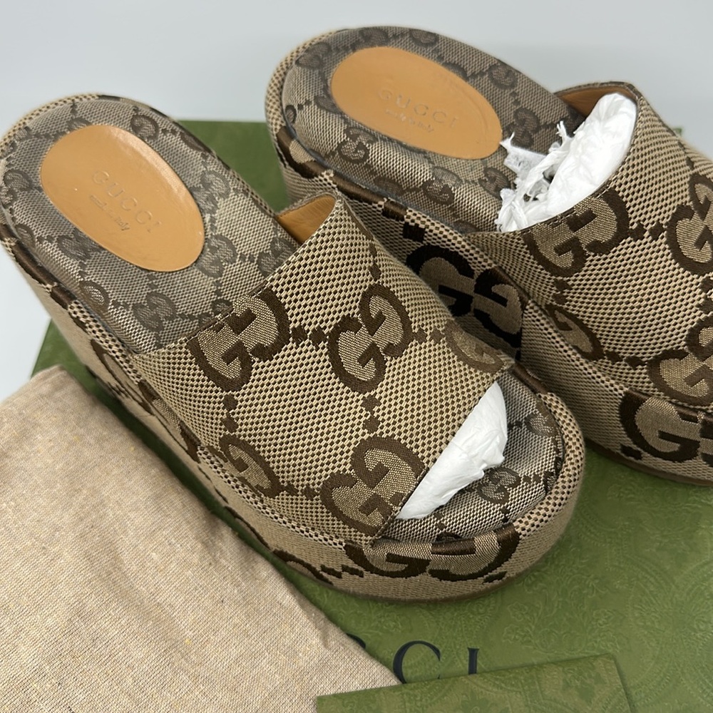 Gucci Brown Jumbo Monogram Platform Wedge Sandals, Sz 34 1/2 Box & Dustbags - Picture 3 of 16